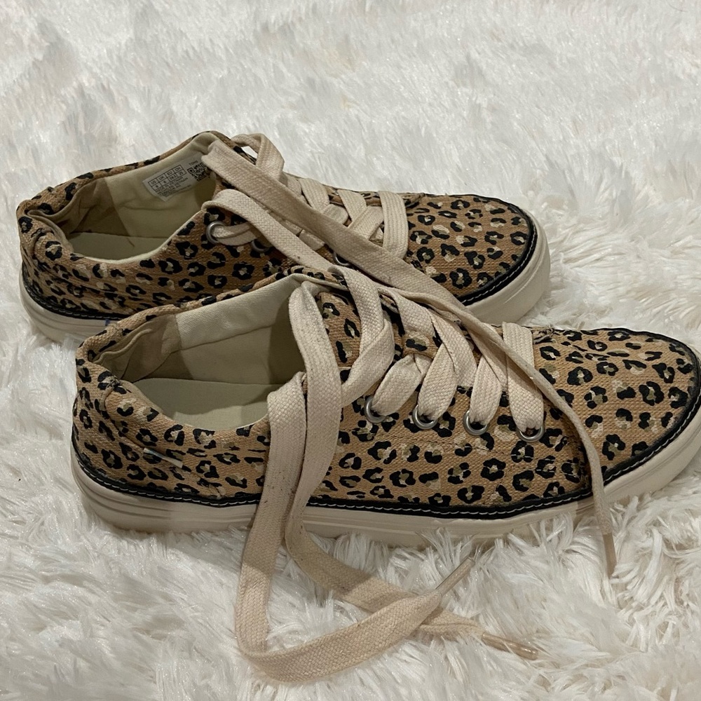 Toms | Womens | Alex Cheetah Lace Up Brown Sneakers Shoes | Size 8